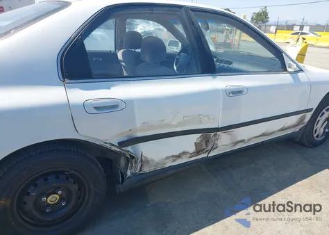 1994 Honda Accord Lx из США, поврежденный, VIN JHMCD5635RC028189